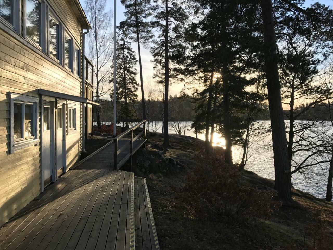 Varhaga Vandrarhem Sjuntorp Exteriér fotografie